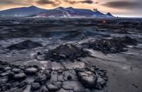 【画像素材】火山噴火の後の荒れ地