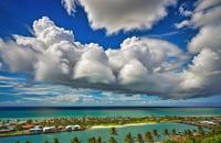 【画像素材】貿易風が雲を押し流す