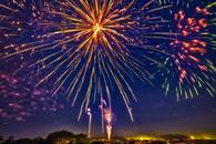 【画像素材】花火の太陽が夜空を彩る